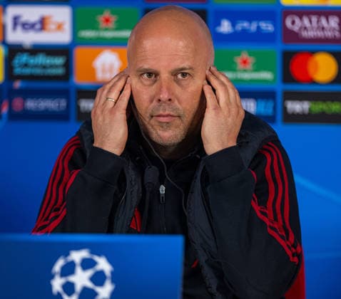Football - UEFA Champions League - Round of 16 1st Leg - Galatasaray A.Åž v Liverpool FC - MD-1 ISTANBUL, TURKEY - Monday, March 9, 2025: Liverpool s head coach Arne Slot during a press conference, PK, Pressekonferenz at Ali Sami Yen Stadium ahead of the UEFA Champions League game between Galatasaray A.Åž. and Liverpool FC. (Photo by David Rawcliffe Propaganda) ISTANBUL Ali Sami Yen Stadium MARMARA TURKEY  Copyright: xDavidxRawcliffex P2026-03-09-Galatasaray_Liverpool_MD-1-31
