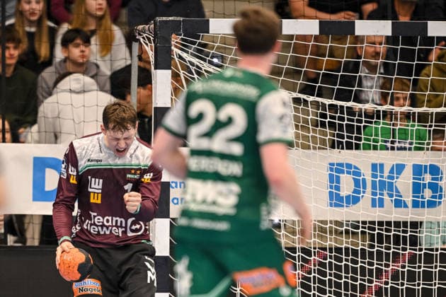 Goeppingen, Germany, 09 03 26 Goalkeeper Julian Buchele FRISCH AUF Goeppingen gestures, gestures during the Daikin Handball Bundesliga match between FRISCH AUF Goeppingen vs ThSV Eisenach at EWS Arena on March 09, 2026 in Goeppingen, Germany Photo by Harry Langer DeFodi Images Goeppingen, Germany, 09 03 26 Goalkeeper Julian Buchele FRISCH AUF Goeppingen gestures during the Daikin Handball Bundesliga match between FRISCH AUF Goeppingen vs ThSV Eisenach at EWS Arena on March 9, 2026 in Goeppingen, Germany Photo by Harry Langer DeFodi Images Photo by Harry Langer DeFodi Images