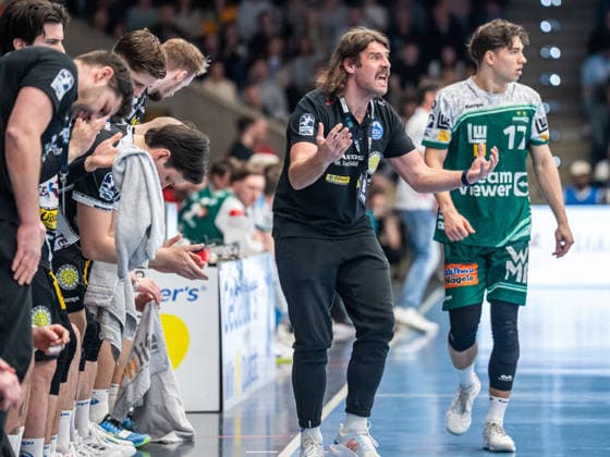 Sebastian Hinze, Head Coach ThSV Eisenach does not understand a decision, Frisch Auf Goeppingen vs ThSV Eisenach, Handball, 1 Bundesliga, Men, Season 2025 2026, 09 03 2026, Frisch Auf Goeppingen vs ThSV Eisenach, Handball, 1 Bundesliga, Men, Season 2025 2026, 09 03 2026 Goeppingen Copyright: xEibner-Pressefoto MichaelxSchmidx EP_MST