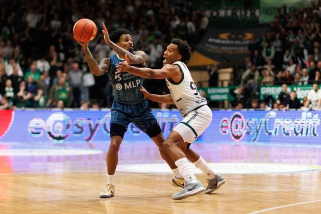 Michael Weathers MLP Academics Heidelberg in duel with George King Gladiators Trier , Vet Concept Gladiators Trier vs MLP Academics Heidelberg, Basketball, easyCredit BBL, Matchday 23, Season 2025 2026, 09 03 2026 Vet Concept Gladiators Trier vs MLP Academics Heidelberg, Basketball, easyCredit BBL, Matchday 23, Season 2025 2026, 09 03 2026 Copyright: xEibner-Pressefoto AlexanderxNeisx EP_ANS