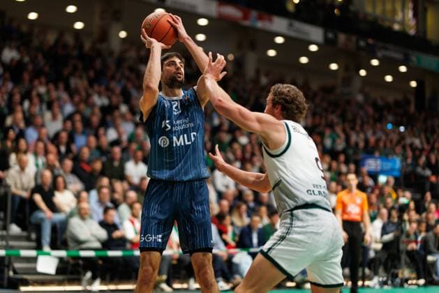 Mateo Seric MLP Academics Heidelberg in a duel with Marco Hollersbacher Gladiators Trier , Vet Concept Gladiators Trier vs MLP Academics Heidelberg, Basketball, easyCredit BBL, Matchday 23, Season 2025 2026, 09 03 2026 Vet Concept Gladiators Trier vs MLP Academics Heidelberg, Basketball, easyCredit BBL, Matchday 23, Season 2025 2026, 09 03 2026 Copyright: xEibner-Pressefoto AlexanderxNeisx EP_ANS
