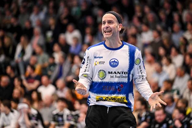 Goeppingen, Germany, 09 03 26 Goalkeeper Silvio Heinevetter ThSV Eisenach gestures during the Daikin Handball Bundesliga match between FRISCH AUF Goeppingen vs ThSV Eisenach at EWS Arena on 09 March 2026 in Goeppingen, Germany Photo by Harry Langer DeFodi Images Goeppingen, Germany, 09 03 26 Goalkeeper Silvio Heinevetter ThSV Eisenach gestures during the Daikin Handball Bundesliga match between FRISCH AUF Goeppingen vs ThSV Eisenach at EWS Arena on March 9, 2026 in Goeppingen, Germany Photo by Harry Langer DeFodi Images Photo by Harry Langer DeFodi Images