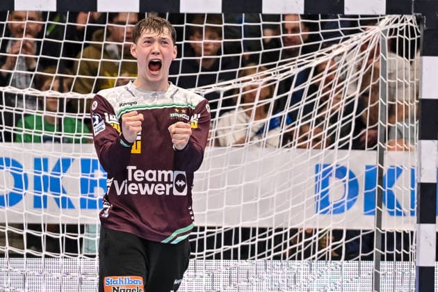 Goeppingen, Germany, 09 03 26 Goalkeeper Julian Buchele FRISCH AUF Goeppingen gestures, gestures, cheers during the Daikin Handball Bundesliga match between FRISCH AUF Goeppingen vs ThSV Eisenach at EWS Arena on March 09, 2026 in Goeppingen, Germany Photo by Harry Langer DeFodi Images Goeppingen, Germany, 09 03 26 Goalkeeper Julian Buchele FRISCH AUF Goeppingen gestures during the Daikin Handball Bundesliga match between FRISCH AUF Goeppingen vs ThSV Eisenach at EWS Arena on March 9, 2026 in Goeppingen, Germany Photo by Harry Langer DeFodi Images Photo by Harry Langer DeFodi Images