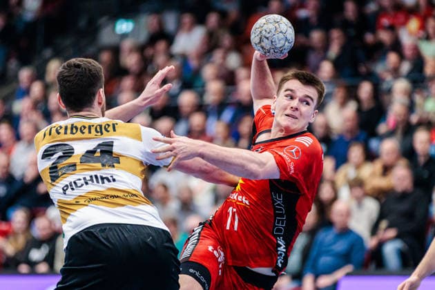 v.l. Lauro Pichiri (HC Elbflorenz 2006, 24), Kasper Haugen Furu (TuS N-Luebbecke, 11) GER, TuS N-Luebbecke vs. HC Elbflorenz 2006, Handball, 2. Bundesliga, 23. Spieltag, Spielzeit 2025 2026, 09.03.2026 GER, TuS N-Luebbecke vs. HC Elbflorenz 2006, Handball, 2. Bundesliga, 23. Spieltag, Spielzeit 2025 2026, 09.03.2026 Luebbecke *** v l Lauro Pichiri HC Elbflorenz 2006, 24 , Kasper Haugen Furu TuS N Luebbecke, 11 GER, TuS N Luebbecke vs HC Elbflorenz 2006, Handball, 2 Bundesliga, Matchday 23, Season 2025 2026, 09 03 2026 GER, TuS N Luebbecke vs HC Elbflorenz 2006, Handball, 2 Bundesliga, Matchday 23, Season 2025 2026, 09 03 2026 Luebbecke Copyright: xEibner-Pressefoto JanxRollingerx EP_JSK