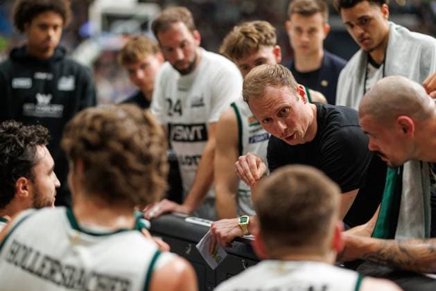 Jacques Schneider Gladiators Trier in timeout, Vet Concept Gladiators Trier vs MLP Academics Heidelberg, Basketball, easyCredit BBL, Matchday 23, Season 2025 2026, 09 03 2026 Vet Concept Gladiators Trier vs MLP Academics Heidelberg, Basketball, easyCredit BBL, Matchday 23, Season 2025 2026, 09 03 2026 Copyright: xEibner-Pressefoto AlexanderxNeisx EP_ANS