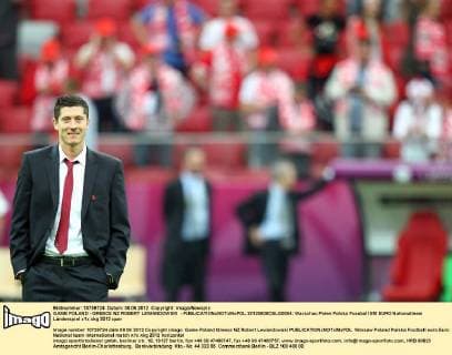 Football, EURO 2012, Polish national players in suits before the start of the match