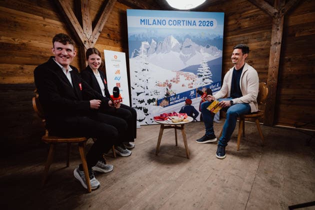 PARALYMPICS - Winter Paralympics Milano Cortina 2026 CORTINA D AMPEZZO,ITALY,09.MAR.26 - PARALYMPICS - Paralympic Winter games, Winterspiele,Spiele, Summer games Milano Cortina 2026, Austria House, Kaernten-Abend. Image shows Johannes Aigner (AUT), Veronika Aigner (AUT) and moderator Michael Tiroch (ORF) during an interview. Keywords: medal  GEPAxpictures xAlexanderxSolc