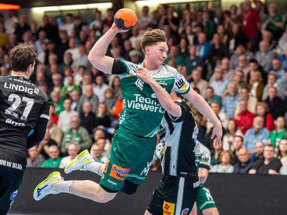 Ole Pregler Frisch Auf Goeppingen, 23 in duel with Stephan Seitz ThSV Eisenach, 44 , Frisch Auf Goeppingen vs ThSV Eisenach, Handball, 1 Bundesliga, Men, Season 2025 2026, 09 03 2026, Frisch Auf Goeppingen vs ThSV Eisenach, Handball, 1 Bundesliga, Men, Season 2025 2026, 09 03 2026 Goeppingen Copyright: xEibner-Pressefoto MichaelxSchmidx EP_MST