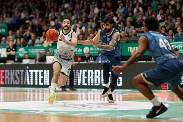 Clayton Guillozet Gladiators Trier in a duel with Marcel Kessen MLP Academics Heidelberg , Vet Concept Gladiators Trier vs MLP Academics Heidelberg, Basketball, easyCredit BBL, Matchday 23, Season 2025 2026, 09 03 2026 Vet Concept Gladiators Trier vs MLP Academics Heidelberg, Basketball, easyCredit BBL, Matchday 23, Season 2025 2026, 09 03 2026 Copyright: xEibner-Pressefoto AlexanderxNeisx EP_ANS