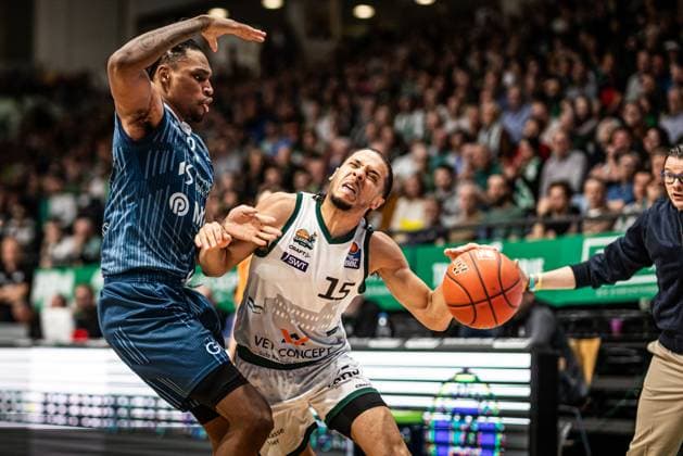 Jordan Roland (Gladiators Trier) im Zweikampf mit Osun Osunniyi (MLP Academics Heidelberg), Vet Concept Gladiators Trier vs MLP Academics Heidelberg, Basketball, easyCredit BBL, 23. Spieltag, Saison 2025 2026, 09.03.2026 Vet Concept Gladiators Trier vs MLP Academics Heidelberg, Basketball, easyCredit BBL, 23. Spieltag, Saison 2025 2026, 09.03.2026 *** Jordan Roland Gladiators Trier in a duel with Osun Osunniyi MLP Academics Heidelberg , Vet Concept Gladiators Trier vs MLP Academics Heidelberg, Basketball, easyCredit BBL, Matchday 23, Season 2025 2026, 09 03 2026 Vet Concept Gladiators Trier vs MLP Academics Heidelberg, Basketball, easyCredit BBL, Matchday 23, Season 2025 2026, 09 03 2026 Copyright: xEibner-Pressefoto AlexanderxNeisx EP_ANS