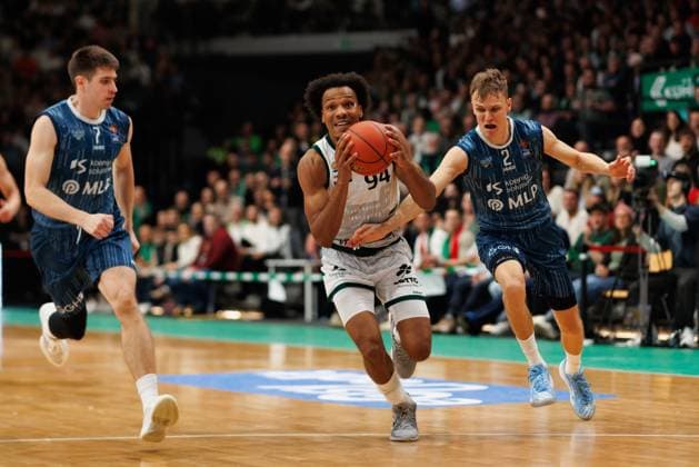 George King Gladiators Trier in a duel with Dusan Neskovic MLP Academics Heidelberg and Niklas Wuerzner MLP Academics Heidelberg , Vet Concept Gladiators Trier vs MLP Academics Heidelberg, Basketball, easyCredit BBL, Matchday 23, Season 2025 2026, 09 03 2026 Vet Concept Gladiators Trier vs MLP Academics Heidelberg, Basketball, easyCredit BBL, Matchday 23, Season 2025 2026, 09 03 2026 Copyright: xEibner-Pressefoto AlexanderxNeisx EP_ANS