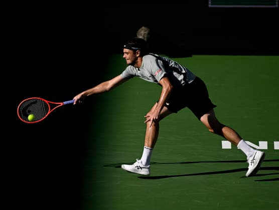 Tennis 2026: BNP Paribas Open MAR 09 March 09, 2026 Taylor Fritz returns a shot against Alex Michelsen during their third round match at the BNP Paribas Open held at the Indian Wells Tennis Garden in Indian Wells, California. California. Mandatory Photo Credit : Charles Baus CSM (Credit Image: Â Charles Baus Cal Media) Indian Wells Ca United States of America EDITORIAL USE ONLY Copyright: xx ZUMA-20260309_zma_c04_195.jpg CharlesxBausx csmphotothree478987