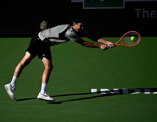 Tennis 2026: BNP Paribas Open MAR 09 March 09, 2026 Taylor Fritz returns a shot against Alex Michelsen during their third round match at the BNP Paribas Open held at the Indian Wells Tennis Garden in Indian Wells, California. California. Mandatory Photo Credit : Charles Baus CSM (Credit Image: Â Charles Baus Cal Media) Indian Wells Ca United States of America EDITORIAL USE ONLY Copyright: xx ZUMA-20260309_zma_c04_210.jpg CharlesxBausx csmphotothree478993