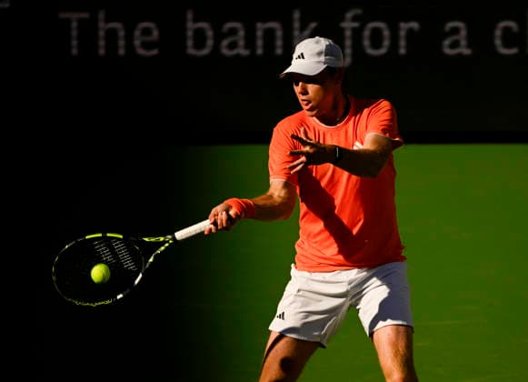 March 09, 2026 Alex Michelsen returns a shot against Taylor Fritz during their third round match at the BNP Paribas Open held at the Indian Wells Tennis Garden in Indian Wells, California. California. Mandatory Photo Credit : CSM Indian Wells United States of America - ZUMAc04_ 20260309_zma_c04_216 Copyright: xCharlesxBausx