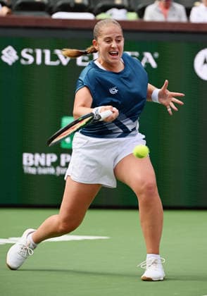 INDIAN WELLS, CA - MARCH 09: Jelena Ostapenko (LAT) returns the ball during a WTA, Tennis Damen tennis match during the BNP Paribas Open played on March 9, 2026 at the Indian Wells Tennis Garden in Indian Wells, CA. (Photo by John Cordes Icon Sportswire) TENNIS: MAR 09 BNP Paribas Open EDITORIAL USE ONLY Icon506260309017