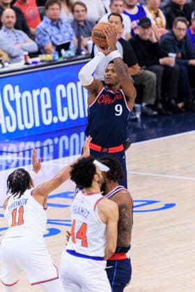 March 9, 2026, Inglewood, California, USA: Bennedict Mathurin 9 of the Los Angeles Clippers takes a shot from the paint during their regular season NBA, Basketball Herren, USA game against the New York Knicks on Monday March 9, 2026 at Intuit Dome in Inglewood, California. ARIANA RUIZ PI Clippers Vs. Knicks  - ZUMAp124 20260309_zaa_p124_063 Copyright: xArianaxRuizx