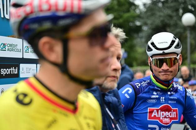 Belgian Wout van Aert of Team Visma-Lease a Bike and Dutch Mathieu van der Poel of Alpecin-Premier Tech pictured at the start of the second stage of the Tirreno-Adriatico cycling race, from Camaiore to San Gimignano (206 km), Italy, Tuesday 10 March 2026. DIRKxWAEM  x167032020x