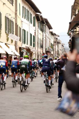 The start of the race during the 206-kilometer Stage 2 of the Tirreno-Adriatico cycling race from Camaiore to San Gimignano - Italy - Tuesday, March 10, 2026. - cycling .  Copyright: xMassimoxPaolone LaPressex