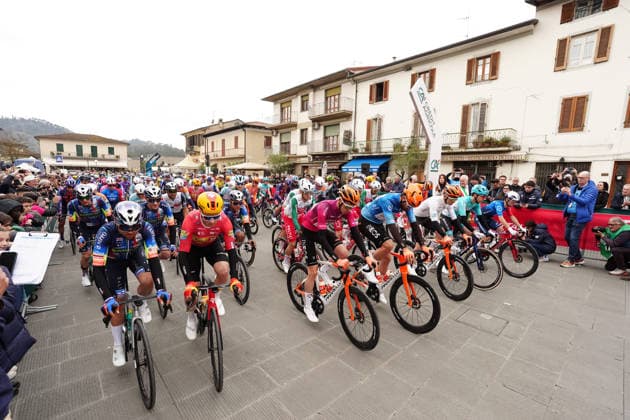 The start of the race during the 206-kilometer Stage 2 of the Tirreno-Adriatico cycling race from Camaiore to San Gimignano - Italy - Tuesday, March 10, 2026. - cycling .  Copyright: xMassimoxPaolone LaPressex
