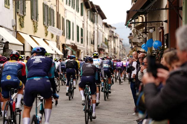 The start of the race during the 206-kilometer Stage 2 of the Tirreno-Adriatico cycling race from Camaiore to San Gimignano - Italy - Tuesday, March 10, 2026. - cycling .  Copyright: xMassimoxPaolone LaPressex