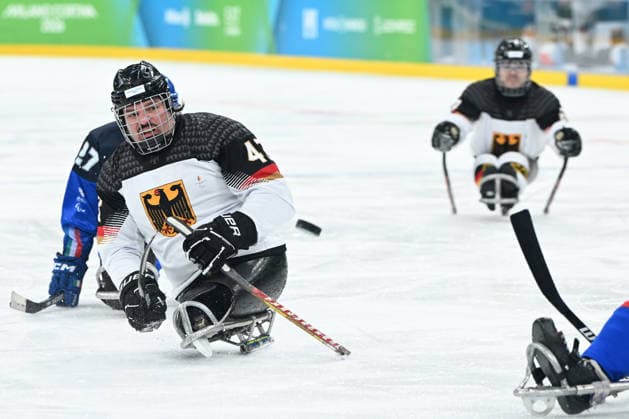 Para Ice hockey, Eishockey - Millano Cortina 2026 Winter Paralympics: Day 4 Para Ice Hockey - Milano Cortina 2026 Winter Paralympics: Day 4 MILANO SANTAGIULIA ICE HOCKEY ARENA MILANO, ITALY - MARCH 10: Preliminary Round - Group A Italy - Germany HERING Bernhard (No. 43, Athlet, Forward, 20.02.1992, Club Dresdner Eisloewen) Impressions of Team Para Ice Hockey Germany playing Team ITA at March 10 at the Milano Cortina 2026 Winter Paralympics Para Ice Hockey Tournament in the Milano Santagiulia Ice Hockey Arena at day 4. (Photo by RALF KUCKUCK) Copyright 2026 Ralf Kuckuck Milano Milano Santagiulia Ice Hockey Arena Italy