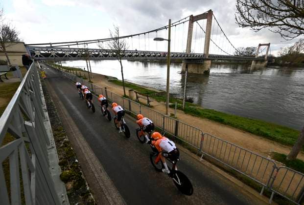 Paris Nice 2026 Stage 3 POUILLY-SUR-LOIRE, FRANCE - MARCH 10 : team INEOS Grenadiers during stage 3 of the 84th edition of Paris - Nice an UCI World Tour 2.UWT Team Time Trial stage for Men Elite of 23.5 km with start in Cosne-Cours-sur-Loire and finish in Pouilly-sur-Loire on March 10, 2026 in Pouilly-sur-Loire, France, 10 03 2026 ( Motordriver Guy De Vuyst - Pouilly-sur-Loire France  Copyright: xNicoxVereeckenx