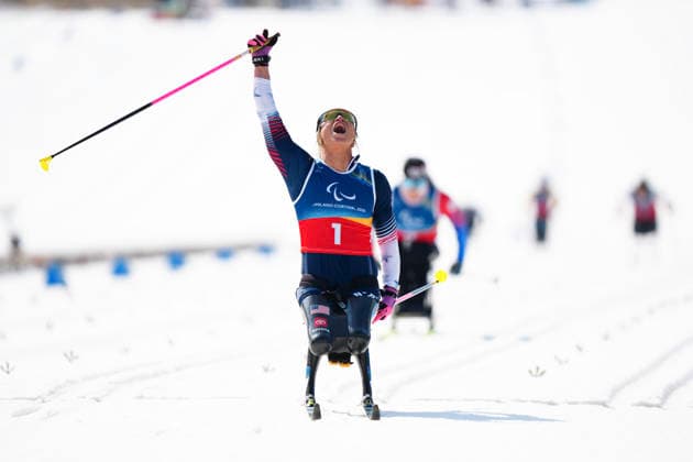 VAL DI FIEMME, ITALIEN 20260310 USAs Oksana Masters tar guld i damernas längdskidor, sittande sprint, pa Tesero Cross-Country Skiing Stadium i Val di Fiemme, Italien. VAL DI FIEMME ITALIEN x10500x *** VAL DI FIEMME, ITALY 20260310 USAs Oksana Masters takes gold in the womens cross country skiing sitting sprint at the Tesero Cross Country Skiing Stadium in Val di Fiemme, Italy VAL DI FIEMME ITALY x10500x  Copyright: xOscarxOlsson ParasportxSverigex TTx PARALYMPICS 2026 LÄNGDSKIDOR