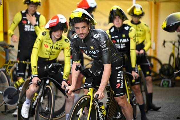 Paris Nice 2026 Stage 3 POUILLY-SUR-LOIRE, FRANCE - MARCH 10 : Campenaerts Victor (BEL) of Team Visma I Lease a Bike during stage 3 of the 84th edition of Paris - Nice an UCI World Tour 2.UWT Team Time Trial stage for Men Elite of 23.5 km with start in Cosne-Cours-sur-Loire and finish in Pouilly-sur-Loire on March 10, 2026 in Pouilly-sur-Loire, France, 10 03 2026 ( Motordriver Guy De Vuyst - Pouilly-sur-Loire France  Copyright: xNicoxVereeckenx