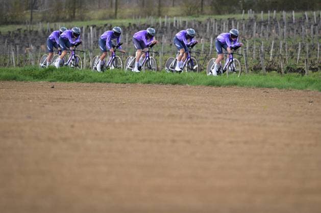 Team Jayco AIUIa riders pictured in action during the third stage of 84th edition of the Paris-Nice cycling race, a team time trial from Cosne-Cours-sur-Loire to Pouilly-sur-Loire (23,5 km), on Tuesday 10 March 2026. DAVIDxPINTENS  x167054607x