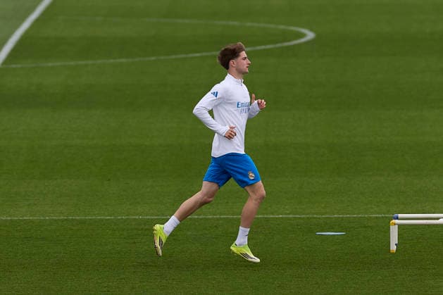 March 10, 2026, Madrid, Spain: Cesar Palacios of Real Madrid CF seen in action during the training session at Ciudad Real Madrid, on the eve of the UEFA Champions League 2025 2026 Round of 16 first leg football match between Real Madrid CF and Manchester City. Real Madrid CF Training Session And press conference, PK, Pressekonferenz In Spain - 10 Mar 2026  - ZUMAs197 20260310_aaa_s197_027 Copyright: xFedericoxTitonex