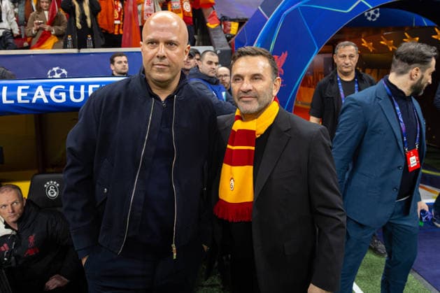 Football - UEFA Champions League - Round of 16 - 1st Leg - Galatasaray SK v Liverpool FC ISTANBUL, TURKEY - Tuesday, March 10, 2026: Liverpool s head coach Arne Slot before the UEFA Champions League Round of 16 1st Leg match between Galatasaray SK and Liverpool FC at the Ali Sami Yen Stadium. (Photo by David Rawcliffe Propaganda) ISTANBUL Ali Sami Yen Stadium MARMARA TURKEY  Copyright: xDavidxRawcliffex P2026-03-10-Galatasaray_Liverpool-35