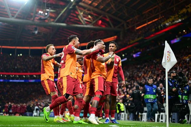 Galatasaray v Liverpool - UEFA Champions League ISTANBUL, TURKIYE - MARCH 10: Galatasaray’s Mario Lemina (99) celebrates with teammates after scoring during the UEFA Champions League round of 16 play-off first leg match between Galatasaray and Liverpool at RAMS Park in Istanbul, Turkiye, on March 10, 2026. Abdulhamid Hosbas Anadolu Istanbul Turkey. Editorial use only. Please get in touch for any other usage.  Copyright: x2026xAnadoluxAbdulhamidxHosbasx