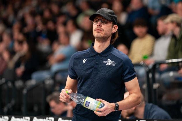 Bjoern Harmsen Science City Jena, Coach , GER, Veolia Towers Hamburg vs Science City Jena, Basketball, Bundesliga, Matchday 26, Season 2025 2026, 10 03 2026 GER, Veolia Towers Hamburg vs Science City Jena, Basketball, Bundesliga, Matchday 26, Season 2025 2026, 10 03 2026 Hamburg Copyright: xEibner-Pressefoto MaxxVincenx EP_MVN