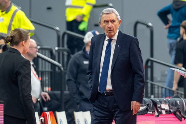 Head coach Svetislav Persic FC Bayern Basketball before the match, FC Bayern Basketball vs Basketball Loewen Braunschweig, BBL, 25 Matchday, 10 03 2026 Munich Bavaria Germany Copyright: xkolbert-press UlrichxGamelx
