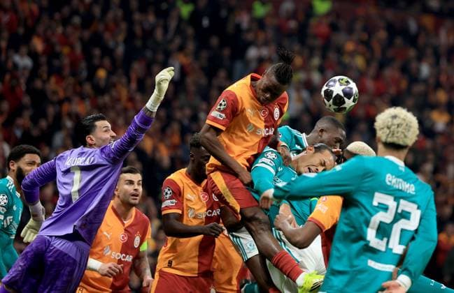 Virgil van Dijk of Liverpool has a goal disallowed Galatasaray v Liverpool, UEFA Champions League, Round of 16, First Leg, Football, RAMS Park, Istanbul, Turkiye - 10 Mar 2026Istanbul RAMS Park Turkey EDITORIAL USE ONLY No use with unauthorised audio, video, data, fixture lists, club league logos or live services. Online in-match use limited to 120 images, no video emulation. No use in betting, games or single club league player publications. Copyright: xGeorgexTewkesbury Shutterstockx 16740258bh