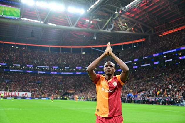 Galatasaray v Liverpool - UEFA Champions League ISTANBUL, TURKIYE - MARCH 10: Victor Osimhen of Galatasaray greets fans ahead of the UEFA Champions League round of 16 play-off first leg match between Galatasaray and Liverpool at RAMS Park in Istanbul, Turkiye, on March 10, 2026. Abdulhamid Hosbas Anadolu Istanbul Turkey. Editorial use only. Please get in touch for any other usage.  Copyright: x2026xAnadoluxAbdulhamidxHosbasx