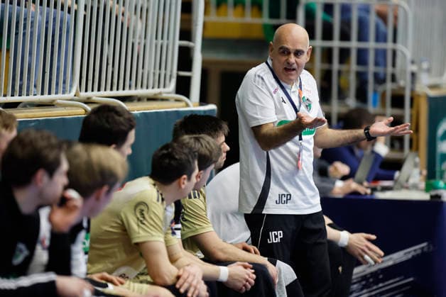 RK Nexe v Recken v TSV Hannover-Burgdorf - EHF European League Men 2025 2026 NASICE, CROATIA - MARCH 10: Coach Juan Carlos Pastor of TSV Hannover-Burgdorfduring the EHF European League Men 2025 2026 match between RK Nexe and Recken - TSV Hannover-Burgdorf at Sports Hall King Tomislav on March 10, 2026 in Nasice, Croatia.  DavorxJavorovic PIXSELL