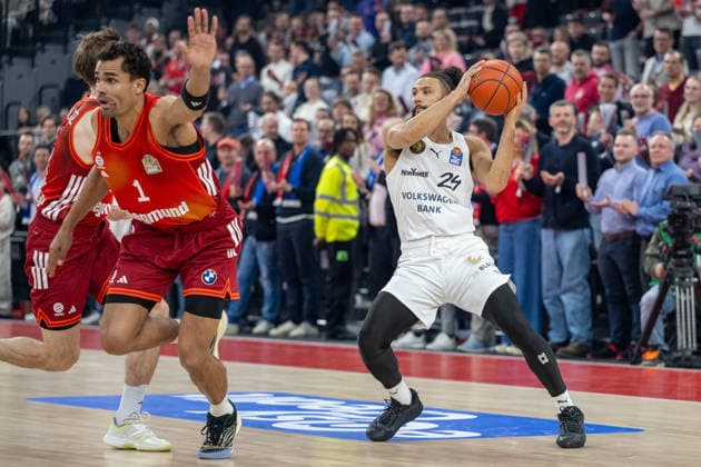 Oscar da Silva 1 FC Bayern Basketball , Kaza Kajami Keane 24 Basketball Loewen Braunschweig , FC Bayern Basketball vs Basketball Loewen Braunschweig, BBL, 25 Matchday, 10 03 2026 Munich Bavaria Germany Copyright: xkolbert-press UlrichxGamelx