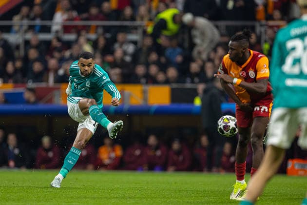 Football - UEFA Champions League - Round of 16 - 1st Leg - Galatasaray SK v Liverpool FC ISTANBUL, TURKEY - Tuesday, March 10, 2026: Liverpool s Cody Gakpo with an attempt on goal during the UEFA Champions League Round of 16 1st Leg match between Galatasaray SK and Liverpool FC at the Ali Sami Yen Stadium. (Photo by David Rawcliffe Propaganda) ISTANBUL Ali Sami Yen Stadium MARMARA TURKEY  Copyright: xDavidxRawcliffex P2026-03-10-Galatasaray_Liverpool-115