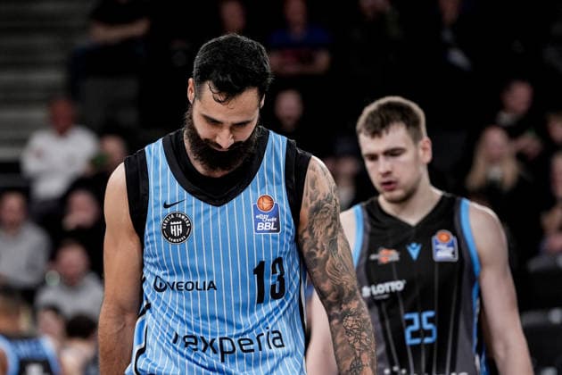 Germany easyCredit BBL, Main Round 2025 26, 26 Matchday Veolia Towers Hamburg vs Science City Jena Inselpark Arena Hamburg Martin Breunig Veolia Towers Hamburg, 13 , Lorenz Bank Science City Jena, 25 Copyright: xStefanxTrochax