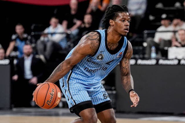 Germany easyCredit BBL, Main Round 2025 26, 26 Matchday Veolia Towers Hamburg vs Science City Jena Inselpark Arena Hamburg Leonard Thorpe Jr Veolia Towers Hamburg, 2 , Freisteller Copyright: xStefanxTrochax