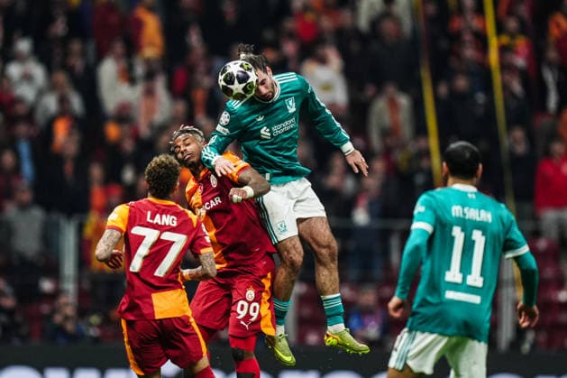Galatasaray v Liverpool - UEFA Champions League ISTANBUL, TURKIYE - MARCH 10: Dominik Szoboszlai (2nd R) of Liverpool in action against Mario Lemina (2nd L) of Galatasaray during the UEFA Champions League round of 16 play-off first leg match between Galatasaray and Liverpool at RAMS Park in Istanbul, Turkiye, on March 10, 2026. Hakan Akgun Anadolu Istanbul Turkey. Editorial use only. Please get in touch for any other usage.  Copyright: x2026xAnadoluxHakanxAkgunx