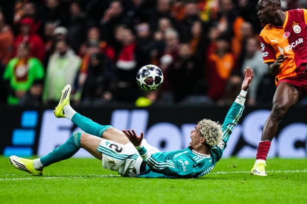 Galatasaray v Liverpool - UEFA Champions League ISTANBUL, TURKIYE - MARCH 10: Hugo Ekitike of Liverpool on the ground during the UEFA Champions League round of 16 play-off first leg match between Galatasaray and Liverpool at RAMS Park in Istanbul, Turkiye, on March 10, 2026. Hakan Akgun Anadolu Istanbul Turkey. Editorial use only. Please get in touch for any other usage.  Copyright: x2026xAnadoluxHakanxAkgunx