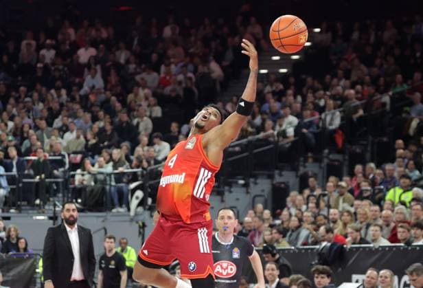 Bayerns 4 Xavier RATHAN MAYES Basketball Bayern Braunschweig Bundesliga, FC Bayern Basketball Basketball Löwen Braunschweig, 25 Matchday, Season 2025 2026, 10 03 2026, in Munich, S A P G A R D E N, Germany Source Copyright Credit Oryk HAIST xBASKETBALL-BAYERN-BRAUNSCHWEIGx