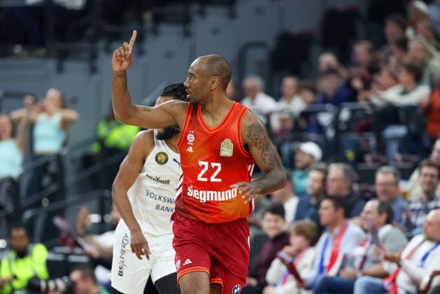 Isiaha Mike FC Bayern Basketball, 22 celebrates a goal, GER, FC Bayern Basketball vs Basketball Loewen Braunschweig, Basketball, easycredit Basketball Bundesliga, 25 Matchday, Season 2025 2026, 10 03 2026, GER, FC Bayern Basketball vs Basketball Loewen Braunschweig, Basketball, easycredit Basketball Bundesliga, 25 Matchday, Season 2025 2026, 10 03 2026 Munich Copyright: xEibner-Pressefoto JennixMaulx EP_JML