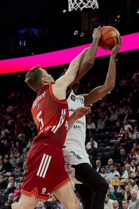 German Basketball Bundesliga BBL , FC Bayern Munich Basketball vs Basketball Lions Braunschweig, Munich FC Bayern Basketball, Braunschweig Basketball Lions, 2026 03 10 in Munich SAP Garden NGUESSAN David Basketball Lions Braunschweig Center C Nr1 BRA1 , GIFFEY Niels FC Bayern Munich Basketball Small Forward SF Nr5 FCBB5 sportworld Munich SAP Garden Bayern Germany