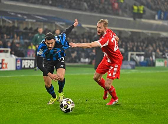10 03 2026, Football UEFA Championsleague 2025 2026 Round of 16, Atalanta Bergamo FC Bayern Munich, in the New Balance Arena Bergamo, Italy , v l Davide Zappacosta Atalanta Bergamo vs Konrad Laimer FC Bayern Munich DFL and DFB regulations prohibit any use of photographs as image sequences and or quasi video