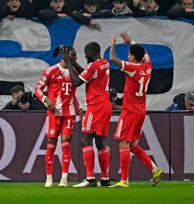 10 03 2026, Football UEFA Championsleague 2025 2026 Round of 16, Atalanta Bergamo FC Bayern Munich, in the New Balance Arena Bergamo, Italy , f l Michael Olise FC Bayern Munich , Dayot Upamecano FC Bayern Munich and Luis Diaz FC Bayern Munich cheer DFL and DFB regulations prohibit any use of photographs as image sequences and or quasi video