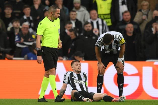 Kieran Trippier of Newcastle United lies injured Newcastle United v Barcelona, UEFA Champions League, Round of 16, First Leg, Football, St James Park, Newcastle, UK - 10 Mar 2026Newcastle St James Park United Kingdom EDITORIAL USE ONLY No use with unauthorised audio, video, data, fixture lists, club league logos or live services. Online in-match use limited to 120 images, no video emulation. No use in betting, games or single club league player publications. Copyright: xRichardxLee Shutterstockx 16740284bi
