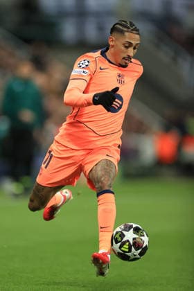 Newcastle United gegen FC Barcelona 10. März 2026 Newcastle upon Tyne UEFA Champions League Achtelfinale Newcastle United gegen FC Barcelona Raphinha of Barcelona Foto Simon Stacpoole Abseits Newcastle upon Tyne UK  Copyright: xSimonxStacpoolexOffside